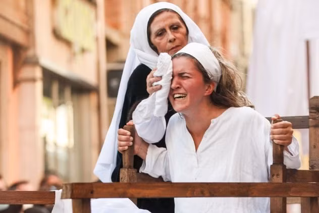 Sinh con là thời khắc vô cùng thiêng liêng và tốt đẹp. Tuy nhiên, vào thời Trung cổ, phụ nữ Anh sinh con không hề đơn giản.