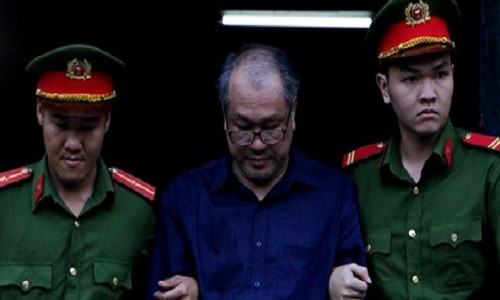 Ông Danh và luật sư đề nghị HĐXX tuyên khấu trừ 4.500 tỷ và khoản thiệt hại hơn 6.100 tỷ tại VNCB.