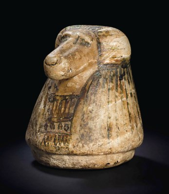 Một trong những vị thần gắn liền với hình ảnh loài chó là thần Hapi và vị thần này có liên quan đến việc ướp xác. Cụ thể, nền văn minh Ai Cập cổ đại thực hiện ướp xác để người quá cố tiếp tục cuộc sống ở thế giới bên kia. Ngay cả những cơ quan nội tạng của người đã khuất cũng được lưu giữ vào 4 chiếc bình riêng.