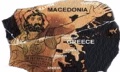 Sau khi vua cha qua đời, Alexander Đại Đế kế vị ngai vàng và tiếp tục giấc mơ dang dở của cha.