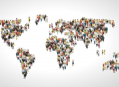 Cụ thể, đến năm 2100, chỉ có 11% dân số thế giới sẽ sống ở Bắc Mỹ (Mỹ và Canada), Châu Âu hoặc Châu Đại Dương.