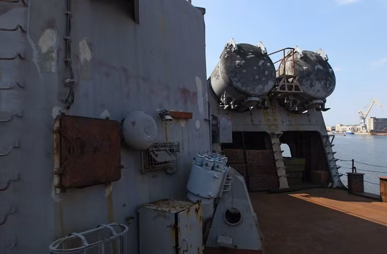 Năm 2010, đã có tin là Bộ Quốc phòng Nga tỏ ý muốn mua lại chiếc tàu tuần dương này và khôi phục hoạt động của nó. Khi đó, chính quyền Tổng thống Viktor Yanukovych đã lên tiếng đồng ý thỏa thuận này. Tuy nhiên, sau cùng thì hai bên đã không thể đi đến việc ký kết hợp đồng chính thức do các khúc mắc điều khoản.