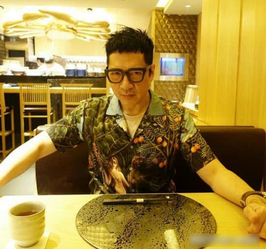 Nam dien vien dinh nghi van vo sinh vi dong nhieu phim cap ba-Hinh-4