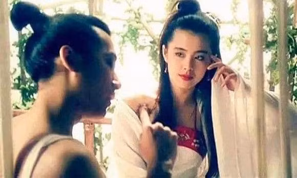 Nam dien vien dinh nghi van vo sinh vi dong nhieu phim cap ba