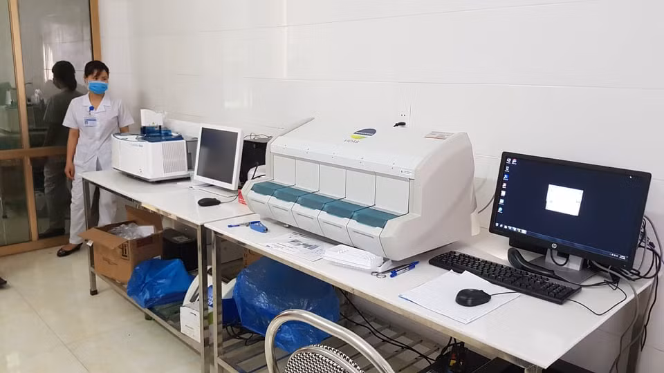 Thiet bi y te Hai Duong “dap chieu”, go trach nhiem Giam doc So?