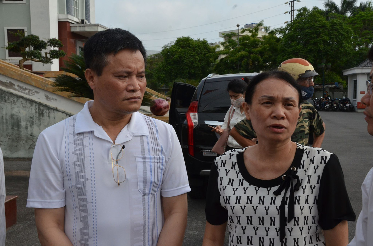 Trước đó, liên quan đến một vụ việc vay nợ, vợ chồng ông Nguyễn Lâm Quyết, Giám đốc Công ty TNHH Lâm Quyết tố cáo việc bị Đường “Nhuệ” đe dọa giết, ép chuyển nhượng công ty;