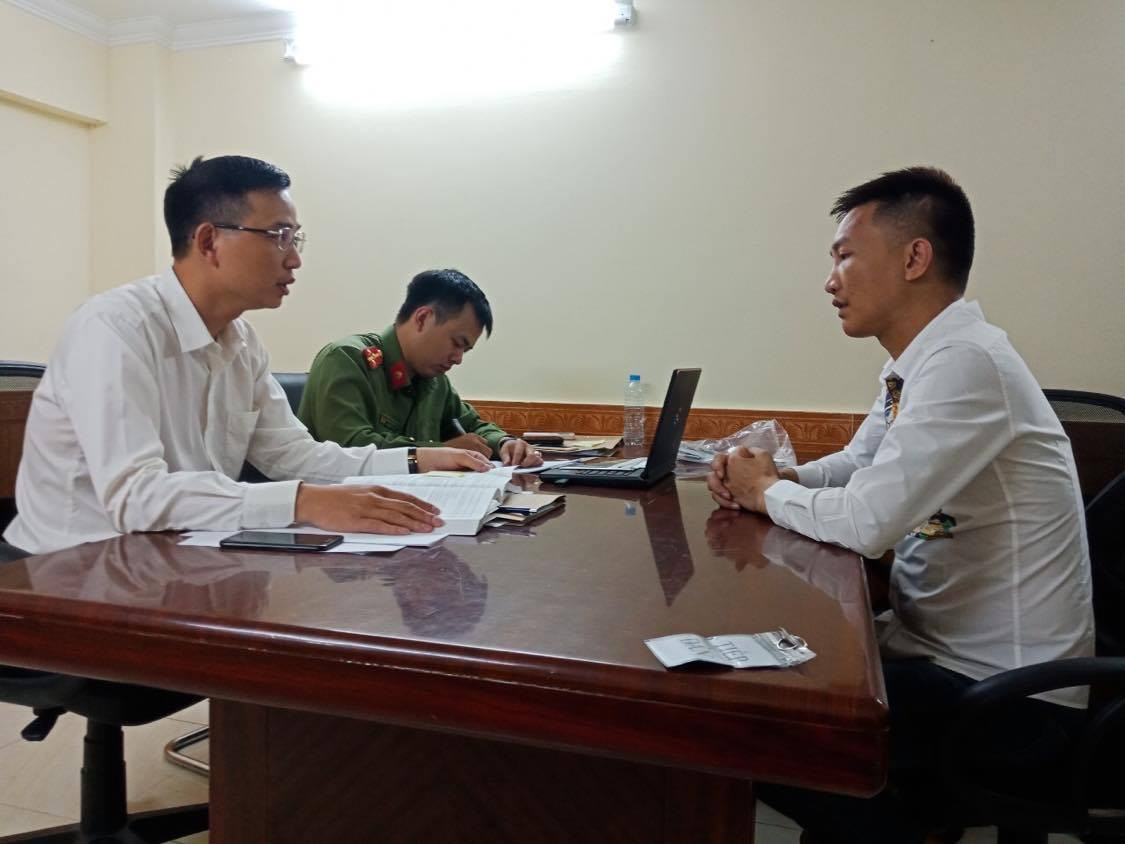 Chia se tin gia, “Huan Hoa Hong” bi xu phat 7,5 trieu dong