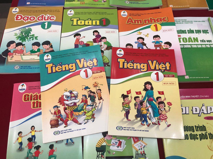 SGK Tieng Viet lop 1 bo Canh Dieu duoc dieu chinh nhu the nao?