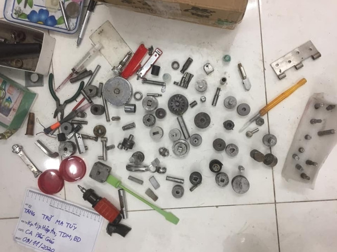 Xuong san xuat ma tuy “khung” o Binh Duong: Dong pham voi dau so Viet con ai?-Hinh-3