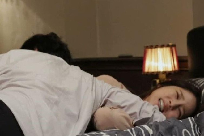 Để tránh trở thành nạn nhân của những vụ hiếp dâm, thậm chí bị sát hại, ngoài sự tích cực vào cuộc của các cơ quan chức năng, các thiếu nữ nên thực hiện một số giải pháp an toàn như không ra đường khi đêm khuya, không đi một mình nơi vắng vẻ, tránh tiếp xúc với người lạ không thân thiết, tránh một mình uống rượu với đông nam giới, khi phát hiện biểu hiện lạ cần liên hệ với gia đình và cơ quan chức năng để có biện pháp đảm bảo an toàn... 