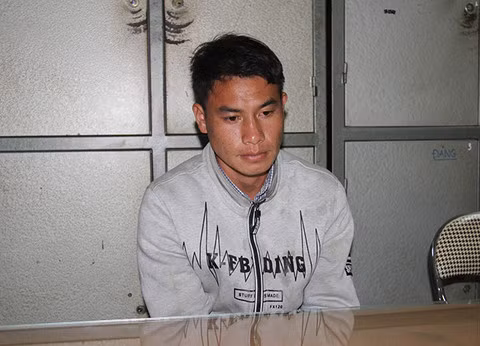 Ngày 25/10, Phòng Cảnh sát hình sự Công an tỉnh Lào Cai cho biết đã ra quyết định khởi tố vụ án hình sự và thi hành lệnh tạm giữ Lý Láo Lủ (SN 1995, HKTT tại xã Thanh Bình, thị xã Sa Pa, tỉnh Lào Cai) về hành vi giết người, hiếp dâm.