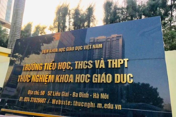 Bua an co gioi Truong Thuc nghiem Khoa hoc Giao duc: “Ky luat” hieu truong?