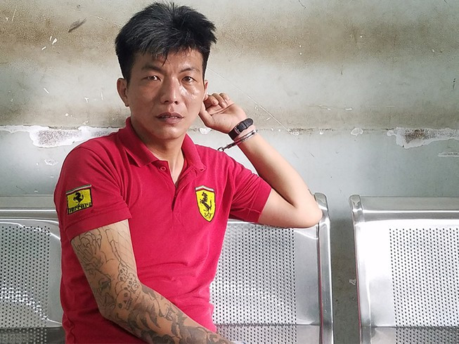 Loi khai ten cuop giat, keo le co gai hang tram met o Binh Tan