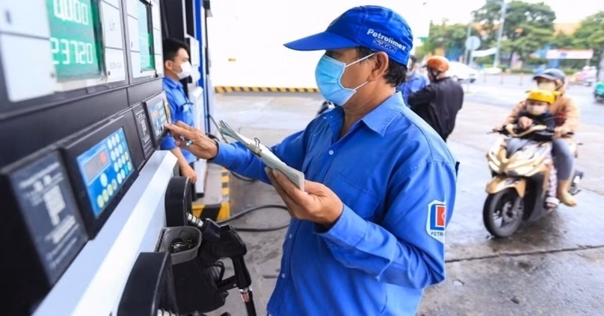 Gia xang hom nay 29/10: Dong loat giam nhe?