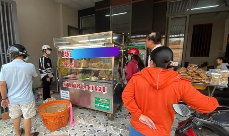 Tại Đồng Nai: Vụ ngộ độc tại tiệm bánh mỳ Cô Băng tháng 4/2024, làm 547 người mắc và đi viện. Nguyên nhân do vi sinh vật Salmonella trong thịt lợn đã qua chế biến, chả lụa.