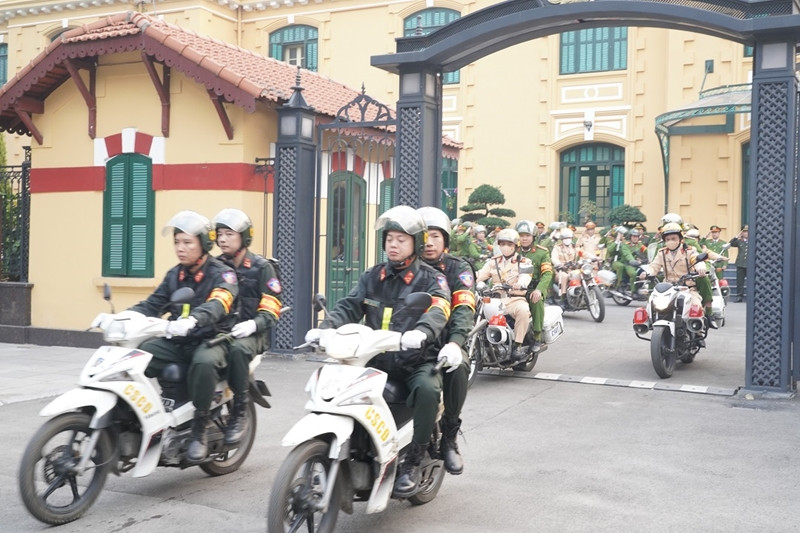 Ha Noi ra quan tran ap toi pham dip Tet At Ty 2025