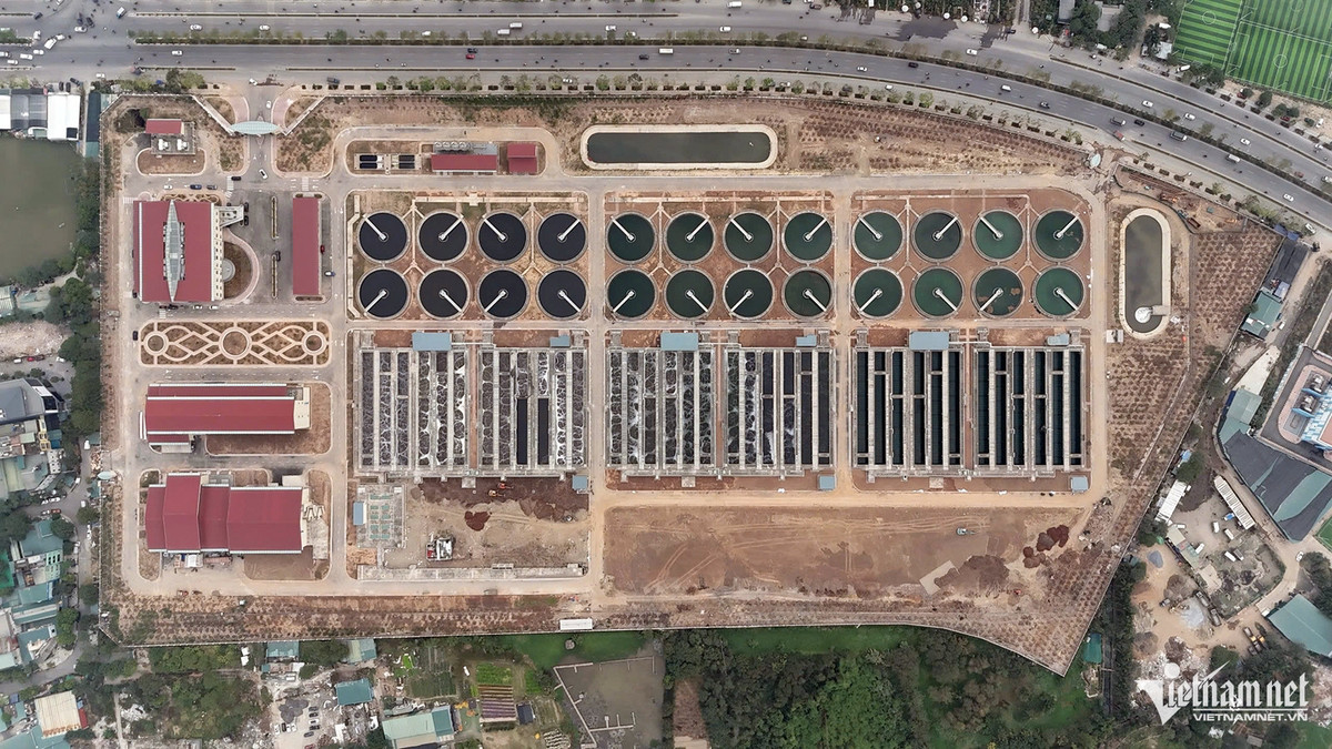 Nhà máy xử lý nước thải Yên Xá có công suất 270.000 m3/ngày đêm, xử lý nước thải khu vực sông Tô Lịch, sông Lừ và khu vực quận Hà Đông. Thời gian vận hành thử nhà máy trong 6 tháng, với công suất khoảng 100.000 m3/ngày đêm.