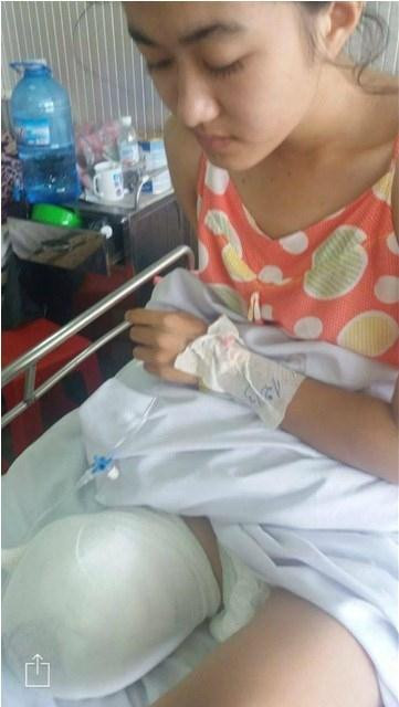 Nu sinh lop 10 bi cua chan: Benh vien hua co trach nhiem