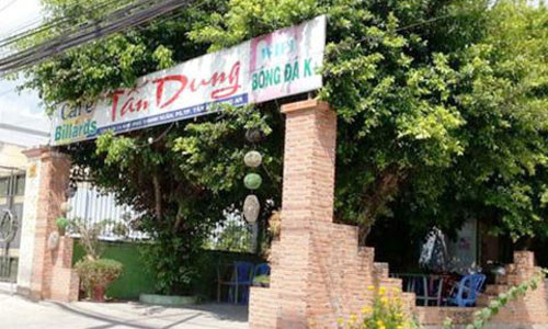 Nguyen trung ta cong an mo song bac tai quan cafe cua minh