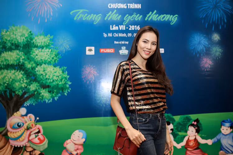 Ngoài 2 khu vực lớn nhất cả nước, chương trình sẽ thăm, tặng quà trung thu cho 30 em ở Lâm Đồng đã từng được Quỹ “Hiểu về trái tim” hỗ trợ phẫu thuật tim, nay đã khỏe mạnh và có cuộc sống mới vui tươi, hạnh phúc bên gia đình.