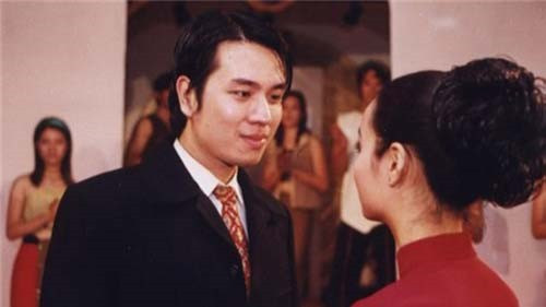 Chuyện tình Quốc (Quyết Thắng) - Trúc (Mai Thu Huyền) cho đến nay vẫn được nhiều người nhớ tới như một kỷ niệm đẹp trên sóng truyền hình. Trước đó, anh chưa bao giờ nghĩ mình sẽ là diễn viên khi theo học tại trường Đại học Thương mại, khoa Du lịch. Thậm chí, sau khi ra trường anh từng đi làm ở một khách sạn. Sau đó, nghe theo một người bạn, Quyết Thắng tới đăng ký học tại lớp người mẫu ở Cung Văn Hóa Hữu nghị Việt Xô. Anh đóng phim "Những ngọn nến trong đêm" khi 24 tuổi.