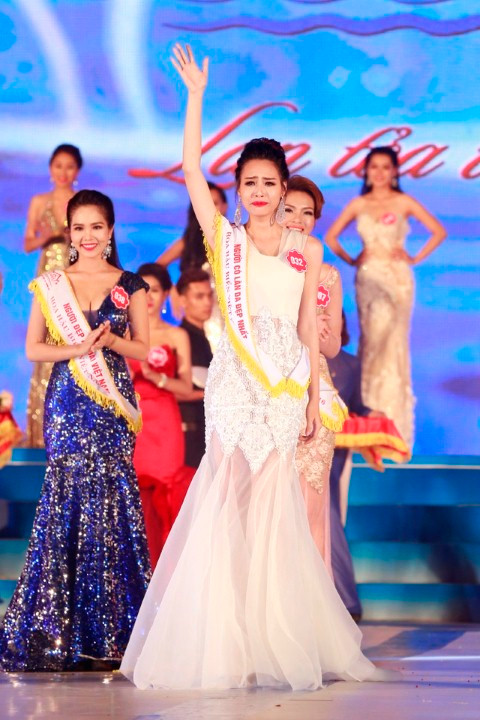 Hoa hau Bien Viet Nam Nghi van lo giai BTC noi gi