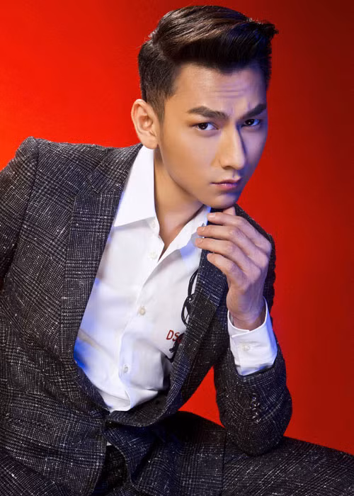 Ca si Isaac ngoi ghe nong Vietnam Idol Kids-Hinh-2