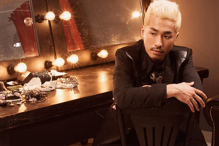 Đêm chung kết The Remix 2016 sẽ diễn ra vào 21h tối 20/3. (Bộ ảnh được thực hiện bởi nhiếp ảnh Milor Trần, với sự hỗ trợ của eekip gồm make up Vinh Trần, Hair Czary Nhóc, Stylist Lyskely, Fashion Chung Thanh Phong).