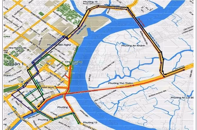 Nhieu tuyen duong TP HCM cam xe dem Giao thua