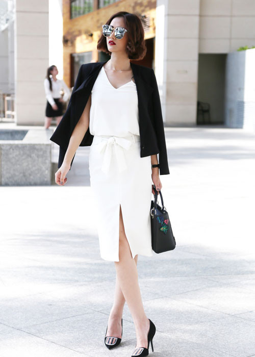 Năm 2016 đánh dấu sự trở lại của Maya, ngoài âm nhạc và phim ảnh, Maya đang cân nhắc lời mời làm MC của một chương trình truyền hình thực tế sắp được lên sóng.