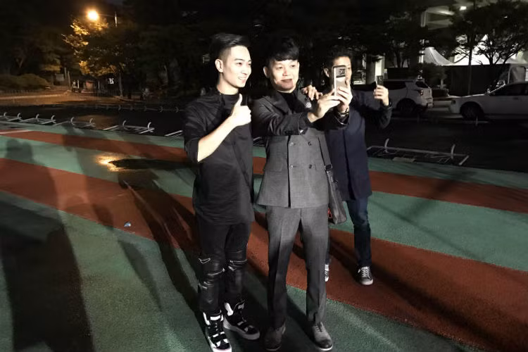 Lần đầu xuất hiện tại Asia Song Festival nhưng Slim V đã gây được sự chú ý đặc biệt với giới giải trí Hàn Quốc.