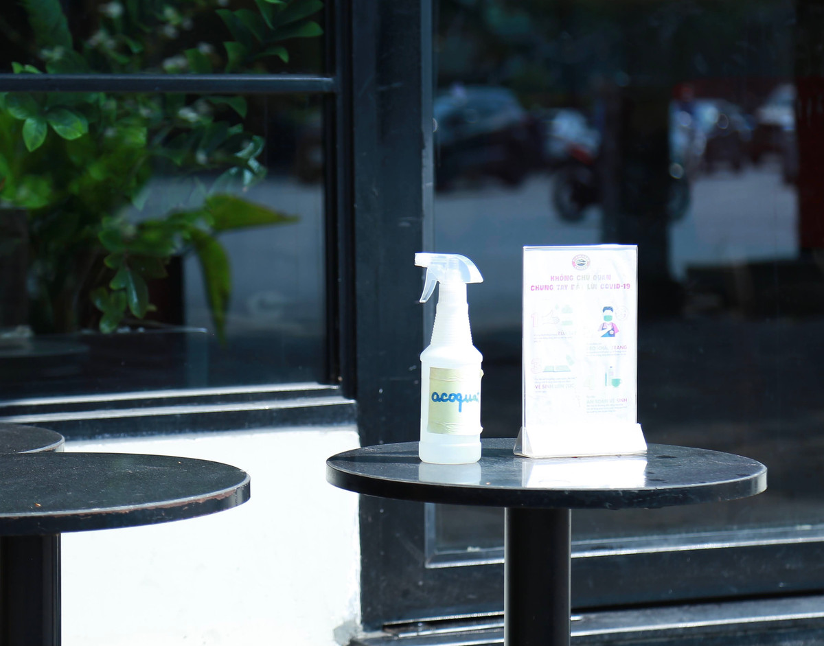 Chủ các cơ sở kinh doanh phải đảm bảo thực hiện nghiêm các biện pháp phòng chống dịch theo quy định.