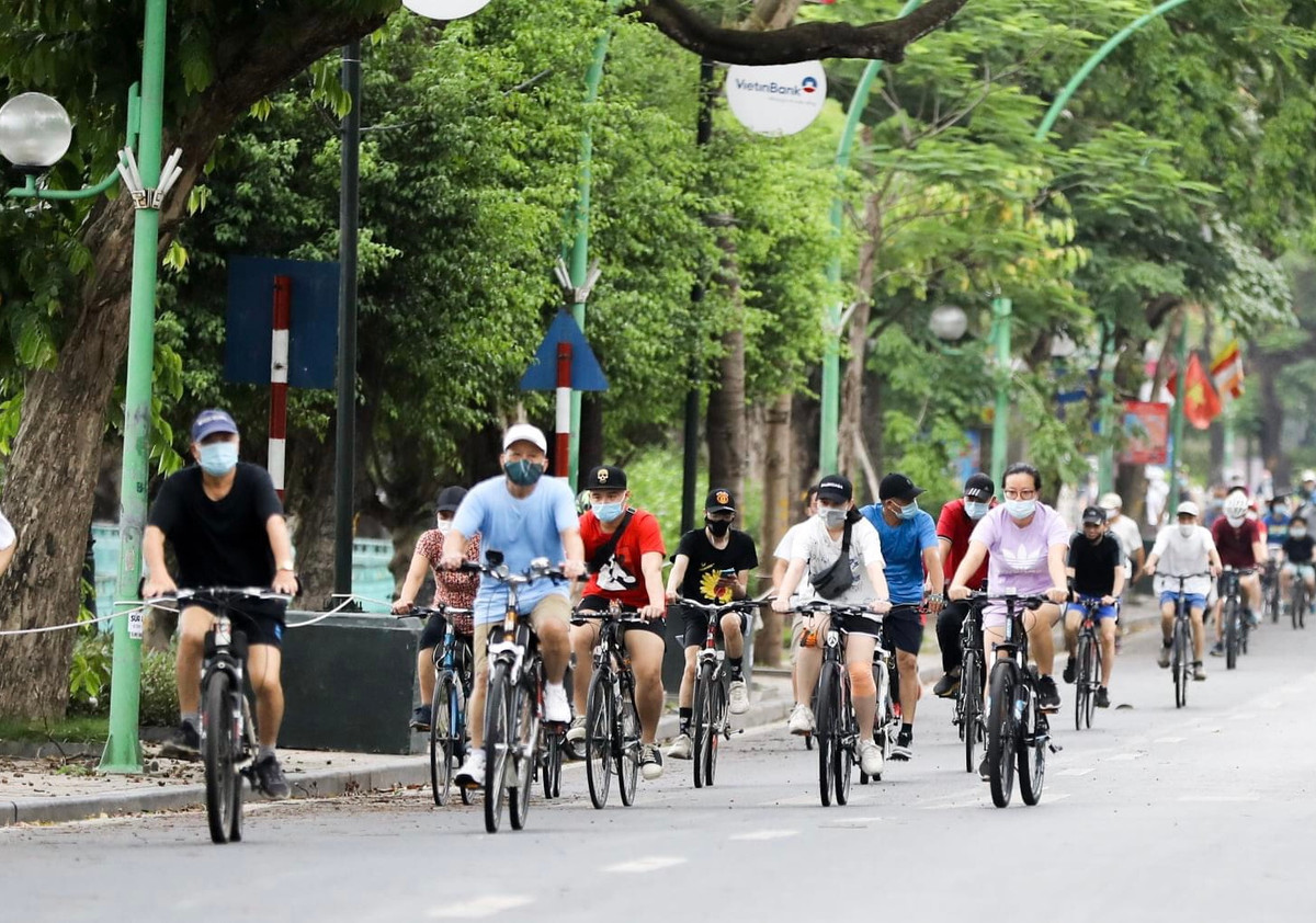 Do xo thue xe dap mua COVID-19, tieu thuong ngoi khong 