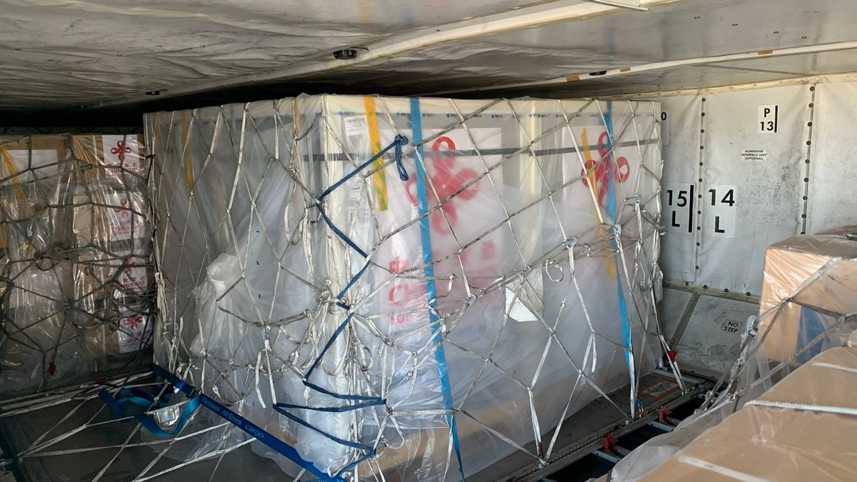 Trong đó gồm công dân nước CHND Trung Hoa làm việc tại Việt Nam; người Việt Nam có nhu cầu học tập, làm việc, kinh doanh tại nước CHND Trung Hoa; người dân có nhu cầu sử dụng vaccine này, đặc biệt ở các địa phương sát biên giới với nước CHND Trung Hoa.