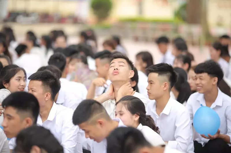 Chỉ nhắm mắt lại một chút thôi, mình sẽ không ngủ gật đâu.