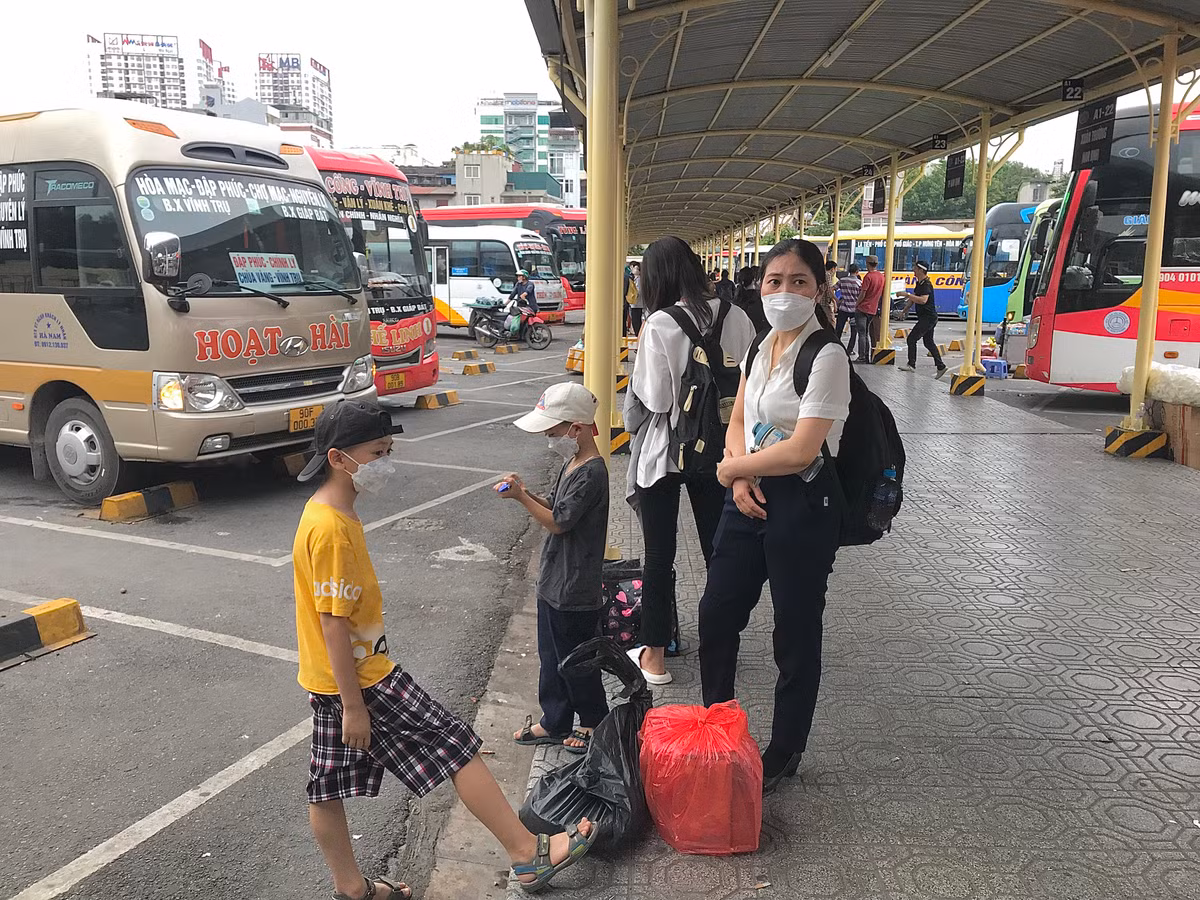 Bến xe Giáp Bát khá vắng khách trong dịp nghỉ lễ 2/9.