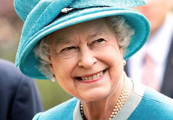 10. “Phân biệt đối xử là một vấn đề vẫn còn tồn tại. Một số người cảm thấy rằng niềm tin của họ đang bị đe dọa. Số khác cảm thấy không hài lòng với những nền văn hóa khác lạ. Những người này cần học cách tiếp cận người khác để biến những nỗi sợ hãi trong lòng thành sức mạnh”. 