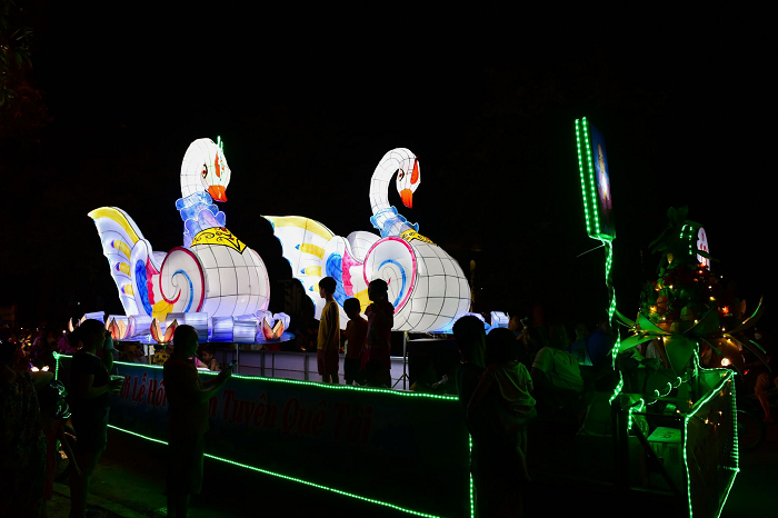 Lễ hội đã được Tổ chức Guinness Việt Nam chứng nhận là Đêm hội Thành Tuyên có nhiều mô hình đèn độc đáo lớn nhất Việt Nam.