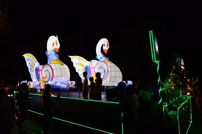 Lễ hội đã được Tổ chức Guinness Việt Nam chứng nhận là Đêm hội Thành Tuyên có nhiều mô hình đèn độc đáo lớn nhất Việt Nam.