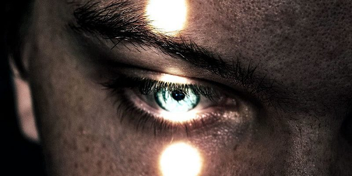 Moseley cùng đồng nghiệp - nhà tâm lý học Adam Powell từ ĐH Durham (Anh) đã khảo sát hơn 65 người gặp hiện tượng thấu thính cỡ trung tại Liên hiệp Tâm linh Quốc gia (Anh), cùng với 143 người trên mạng xã hội tin vào chủ nghĩa này, dù không gặp các trải nghiệm trên.