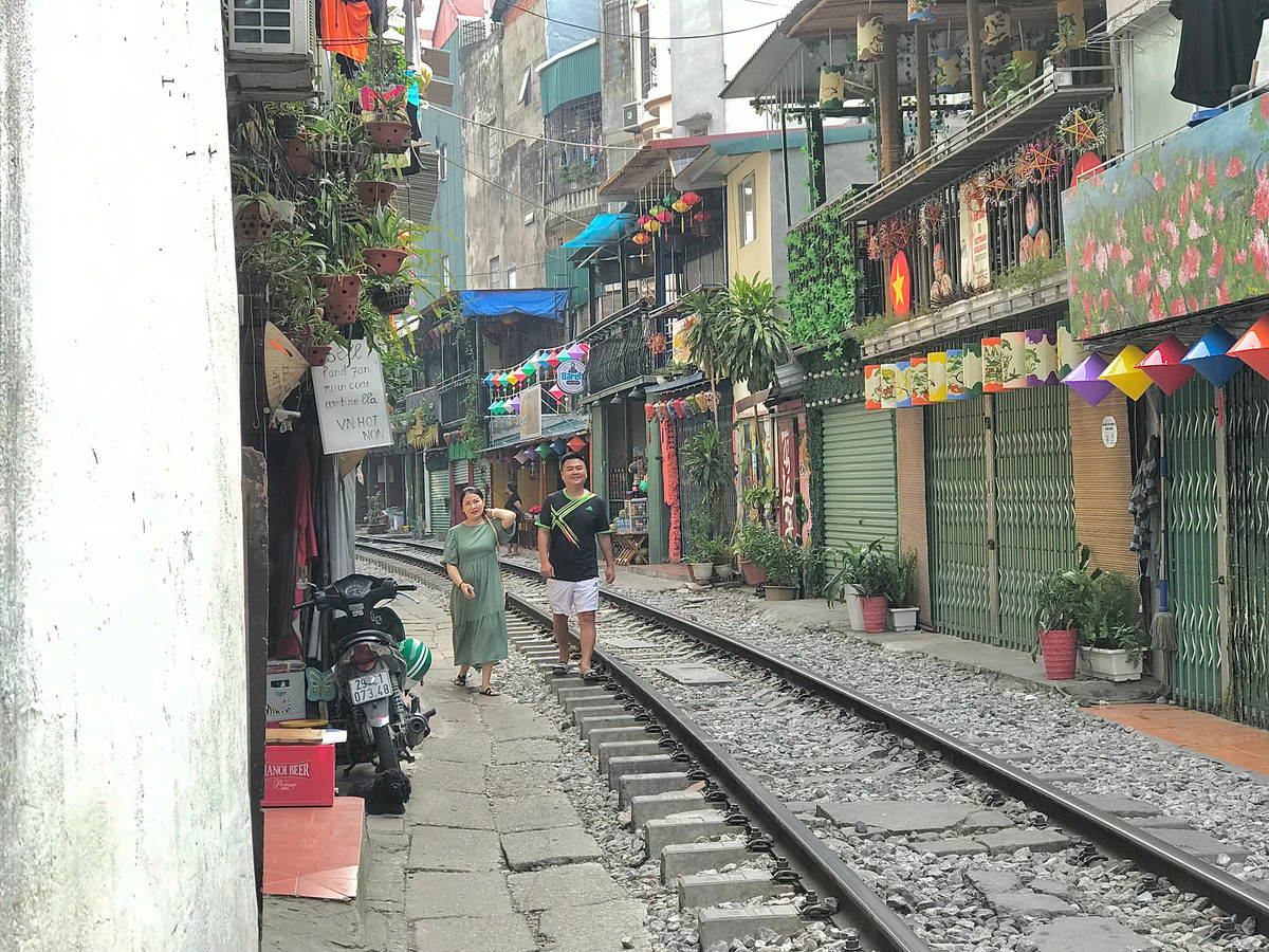 "Mong muốn của người dân là được kinh doanh đẻ cải thiện cuộc sống. Nhưng bất kì hoạt động kinh doanh nào cũng phải thực hiện theo đúng quy định pháp luật".