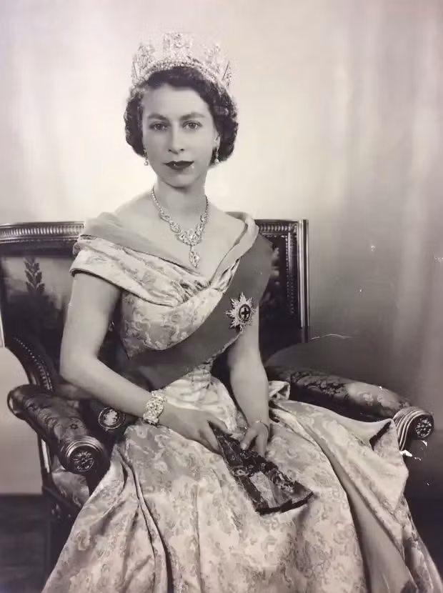 Trong suốt 70 năm trị vì, Nữ hoàng đã trải qua vô số biến động lịch sử và thời đại.