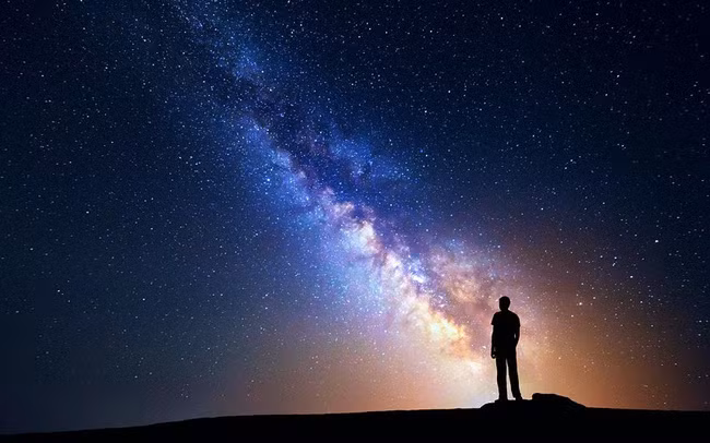 Tuy nhiên với độ lớn và sáng hiện tại của Mặt Trăng, một vùng rộng lớn hơn cũng có thể chứng kiến Sao Thiên Vương bị lấp bởi vùng sáng Mặt Trăng.