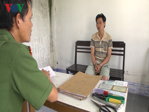 Đối tượng Phan Văn Toàn tại cơ quan Công an.