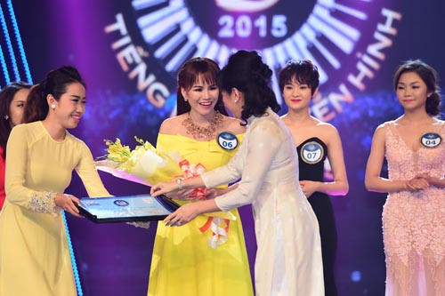 Duong Thi Tuyet doat quan quan Tieng hat Truyen hinh 2015-Hinh-12