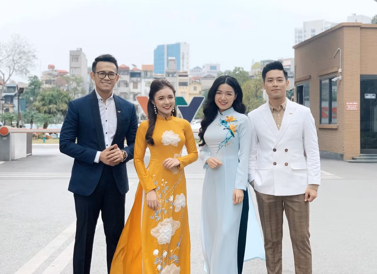 Từ đầu năm 2020, Phương Thảo bắt đầu nhiệm vụ mới là dẫn dắt chương trình "VTV kết nối". Cô chia sẻ, bản thân đang cố gắng hết sức để làm tốt nhiệm vụ được giao. Trước đó, nữ MC 9X đã gắn bó với chương trình "Mỗi ngày một niềm vui" trong khoảng thời gian 4 năm.