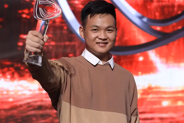 Chang trai Sieu Tri Tue se chinh phuc 15 cau hoi Ai La Trieu Phu?-Hinh-4