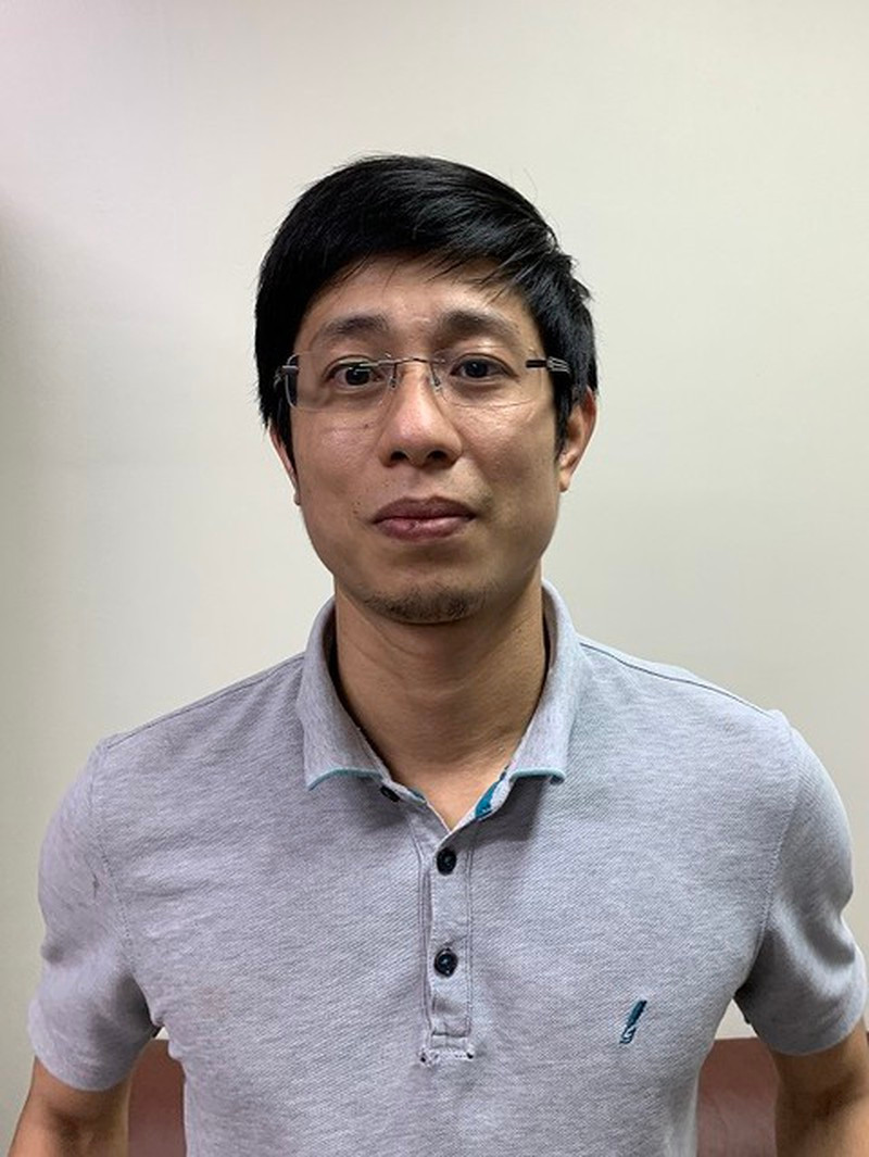 CDC Ha Noi “an tien ban”: Cty Thiet bi y te Phuong Dong ban may XN COVID-19 cho benh vien, CDC nao?