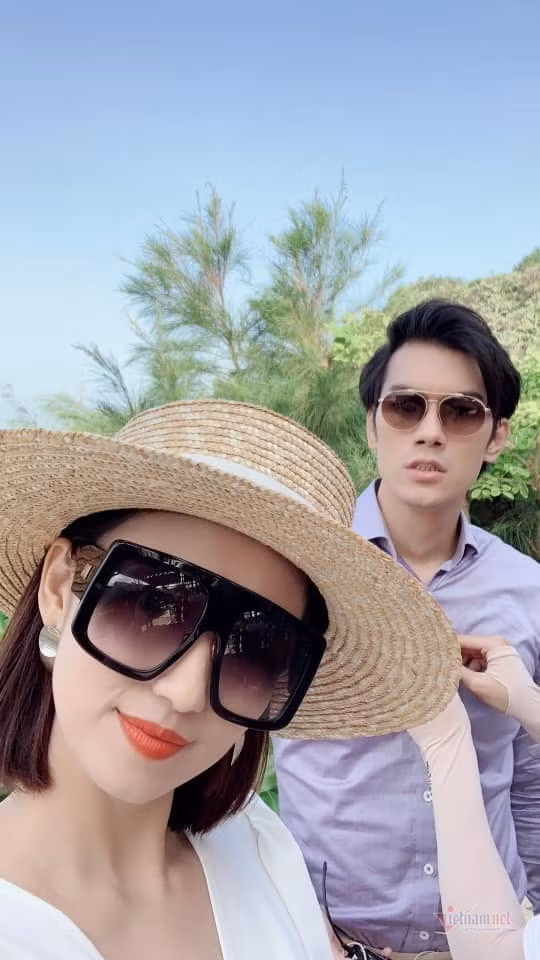 Cả hai rất hay chụp ảnh selfie ở hậu trường.