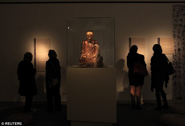 Tháng 12/2018, các luật sư của 2 nước Trung Quốc và Hà Lan đã không đạt được thỏa thuận về bức tượng Phật chứa xác ướp thiền sư Trương Công Lục Toàn.